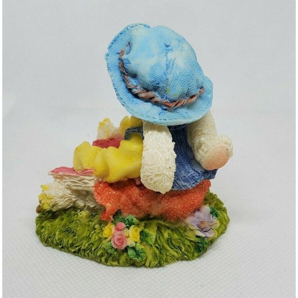 Bunny Sitting On Grass With Pink Book Ceramic/Porcelain Shelf Sitter Home Décor - Picture 11 of 12